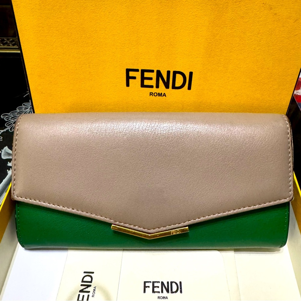 FENDI Leather Wallet Bifold Continental in Green and Greyish Combination